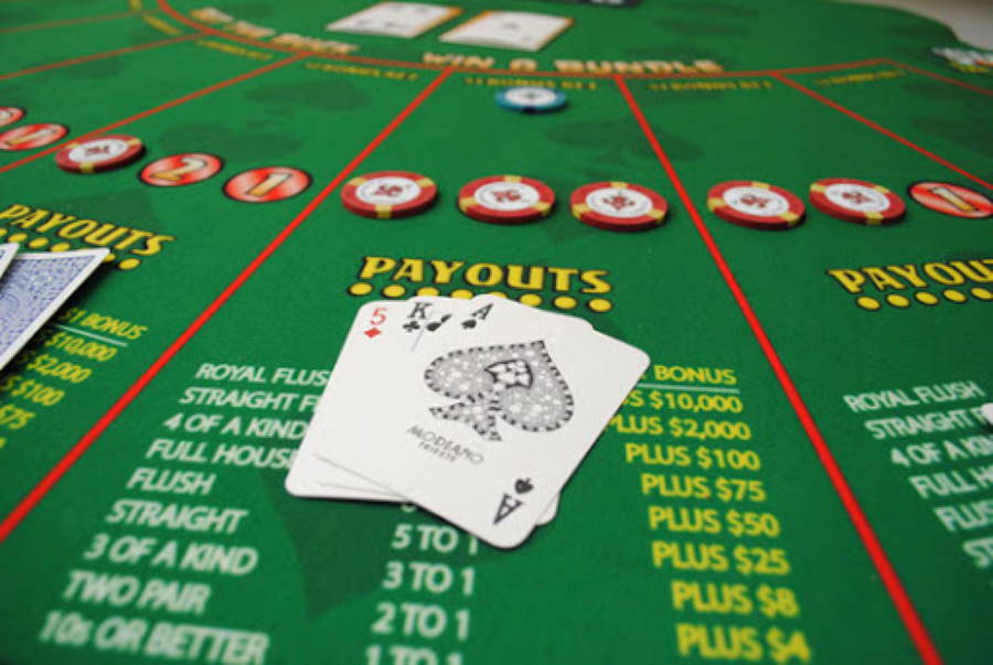 Play Let it Ride The Casinos Guide